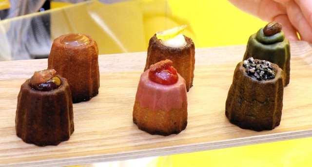 外はカリッと、中はもちもちとした食感が楽しめる＝豊岡市城崎町湯島