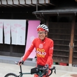 ポリオ根絶を願い、日本縦断に挑戦している宮崎陽市郎さん＝香美町香住区下浜