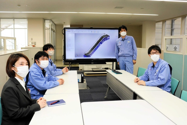 若手の意見交換も活発＝豊岡市日高町宵田