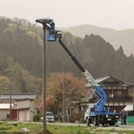 有志住民らが設置した人工巣塔（撮影・小林良多）
