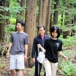 愛犬と森の散策を楽しめる＝香美町村岡区大笹