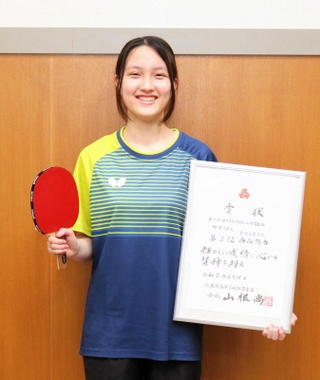 豊岡高校定時制課程として初の全国大会出場を控える西山悠香さん＝豊岡市京町
