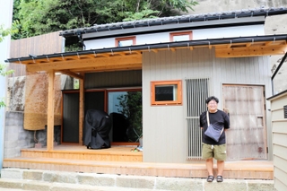 蔵を改装した一棟貸しの宿泊施設「ゆっ蔵」＝豊岡市城崎町今津