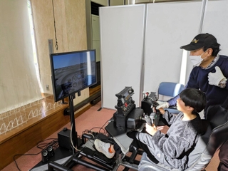フライトシミュレーター体験＝コウノトリ但馬空港