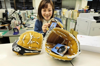 美央 太谷 大谷のグラブ、クリスマスに届く 「野球しようぜ」メッセージも同封