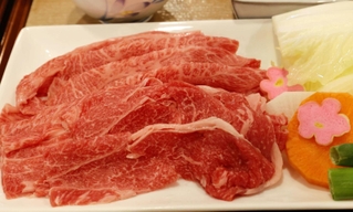 但馬牛の肩ロースとウデ肉１５０グラム＝村岡ファームガーデン