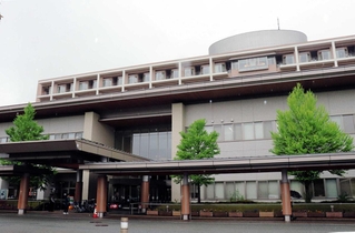 公立豊岡病院＝豊岡市戸牧