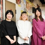 １０代の居場所づくりに取り組む田中亜衣子さん（中央）、鈴木唯加さん（右）ら＝豊岡劇場