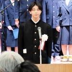児童生徒代表であいさつした田村光貴さん＝出石特別支援学校