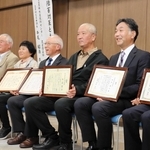 コンテストで上位入賞を果たした受賞者ら＝香美町香住区香住