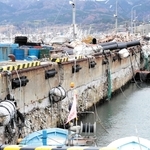 能登半島地震で隆起した輪島港＝石川県輪島市