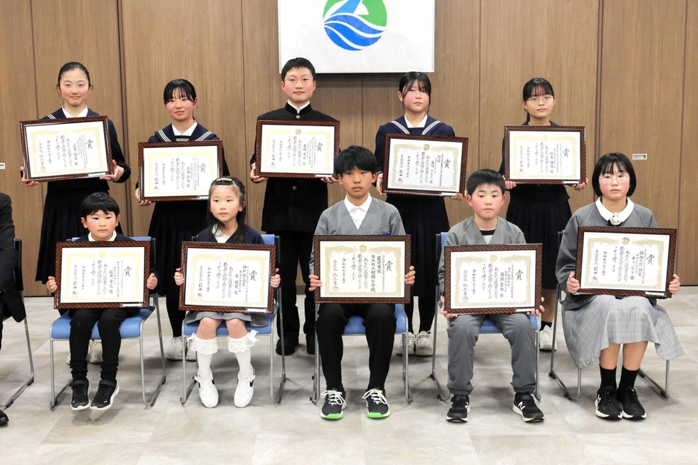 中神英臣、【神学観　神学営】、希少な額装用画集より、状態良好、新品額装付 香美町で児童生徒表彰式 文化活動、スポーツの活躍たたえる|但馬|神戸