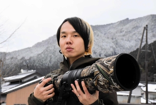 国際的写真コンクールで受賞を重ねる宇都宮遼さん＝朝来市生野町口銀谷