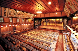 出石永楽館＝豊岡市出石町柳