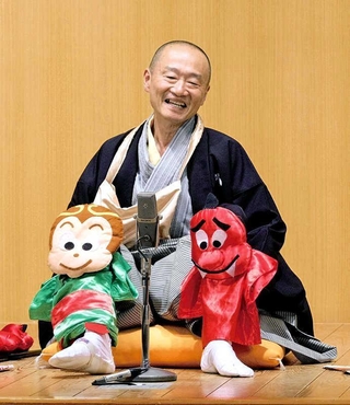 大阪・関西万博で但馬地域を紹介するパペット落語の笑福亭鶴笑さん（本人提供）