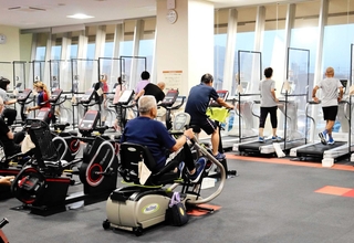 トレーニングマシンを一新したジム＝豊岡市立野町