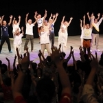 豊岡演劇祭の一場面＝９月、養父市八鹿町八鹿