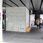 有権者が続々と期日前投票所を訪れている＝豊岡市中央町