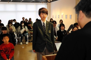 大賞を受賞した平田景さん＝朝来市多々良木