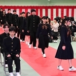 新温泉で中高一貫教育　浜坂高と夢が丘中、浜坂中が連携　39人が受験し入学