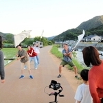 城崎の創作ダンスグループ「とことこダンサーズ」　独の作家とコラボ、集大成の映像作品