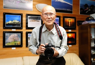 ９月に１００歳となった大本尚さん＝朝来市和田山町平野