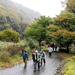 氷ノ山の秋、歩く　登山フェスに120人　前夜祭で但馬ビーフのステーキ堪能