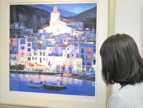 国内外で活躍、人気画家笹倉鉄平さん画業30年展 光の情景画など