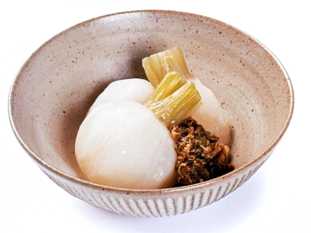 フキノトウを使った「かぶのふき味噌添え」