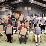 ミニシアター「ヱビスシネマ。」の開館を目指す映画関係者や丹波布の織り手＝ヱビスシネマ。