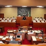 地方自治法第９８条に基づく検査について提案された丹波市議会９月定例会＝丹波市氷上町成松