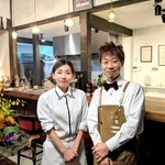 古民家でダイニングバーを開いた今西夫妻＝丹波篠山市河原町