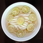 「白椿」のすだちうどん