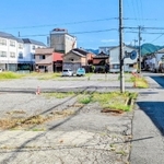 丹波篠山市の大規模火災から１年。焼け跡は今も更地のままだ＝丹波篠山市山内町