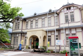 １９３５年に建てられた丹波市役所旧柏原支所＝丹波市柏原町柏原