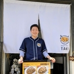 「篠山ビーフカレーＴＡＫＩ」を開いた中林さん＝兵庫県丹波篠山市北新町