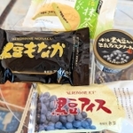 黒豆アイスと黒豆もなか＝丹波篠山市吹新