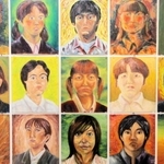 １９９０年代後半、当時の柏原高校の生徒が授業で描いた自画像。髪形に時代を感じる＝丹波市氷上町西中、植野記念美術館