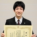 初の快挙を成し遂げた酒井康弘さん＝丹波篠山市郡家、篠山産業高校