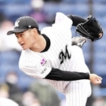 ヤクルトとのオープン戦に登板し、９回１イニングを無失点に抑えたロッテ・中森俊介投手＝ＺＯＺＯマリンスタジアム