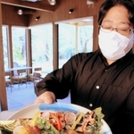 「タノシック・リゾート西紀荘」にオープンした「カフェ・アンド・バー　草山の森」のランチ＝丹波篠山市遠方