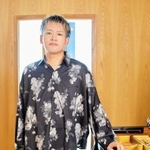 ユーチューバーとして活躍するみやけんさん（丹波の森協会提供）