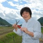 丹波篠山市に移住し、訪問美容を始めた宮下泰彦さん＝丹波篠山市今田町上小野原