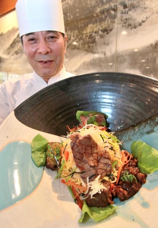 ５種類の味覚で但馬牛を堪能できる「但馬牛の五種ひしめき丼」＝丹波篠山市西木之部