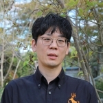 市北部でグランピング施設などを運営する水口義人さん＝丹波篠山市遠方