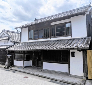 町家を改修した「オイト別邸」＝丹波篠山市河原町