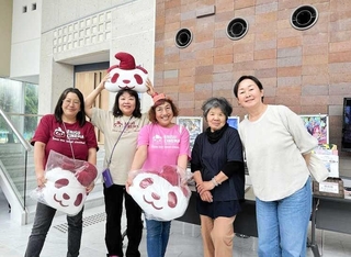 映画による町おこしを、と「メガヱビス。」の運営を手伝うボランティアスタッフ＝丹波篠山市今田町今田新田
