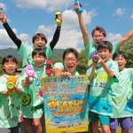 「ずぶぬれになって楽しもう！」とイベントへの参加を呼びかける実行委員会のメンバーら＝丹波市柏原町田路