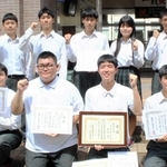 「農業高校の甲子園」への出場を決めた氷上高校の生徒たち＝丹波市春日町黒井
