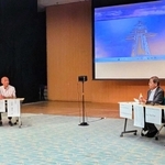 ユネスコ創造都市の国際会議に参加したタイや韓国、オーストラリアの関係者ら＝丹波篠山市民センター